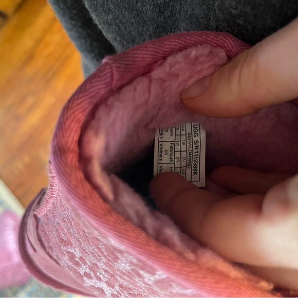 Lightly loved UGG sheepskin boots. Daughter outgrew - Picture 2 of 4